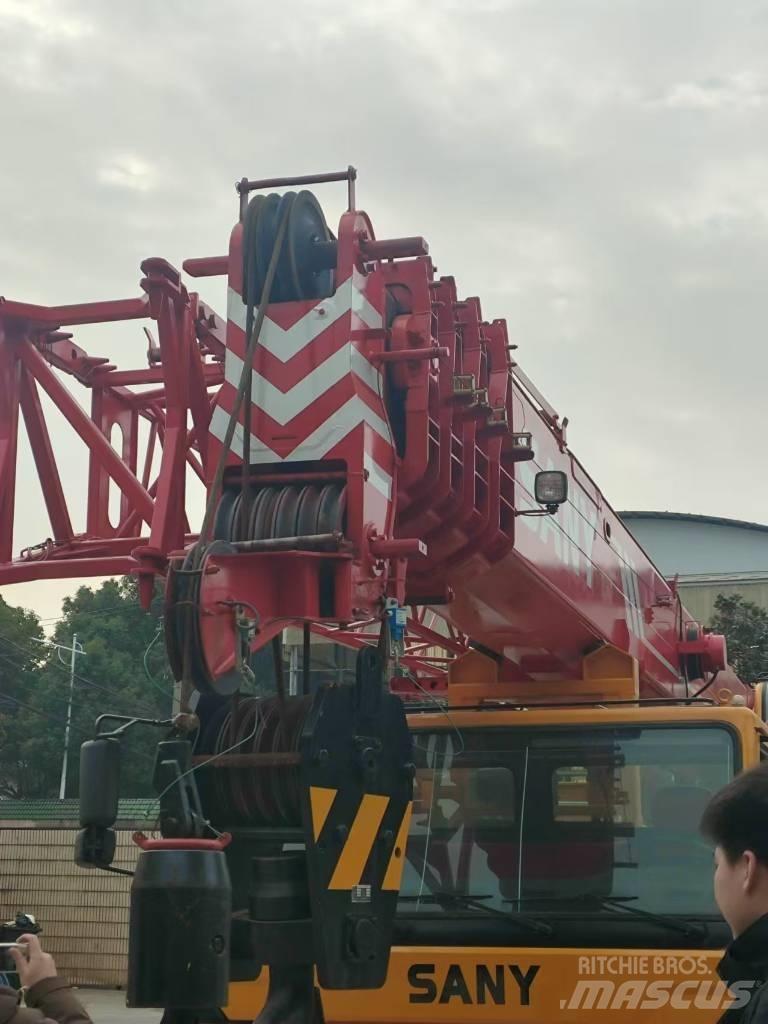 Sany STC 750 吊车起重机、绞车吊货机和物料升降机