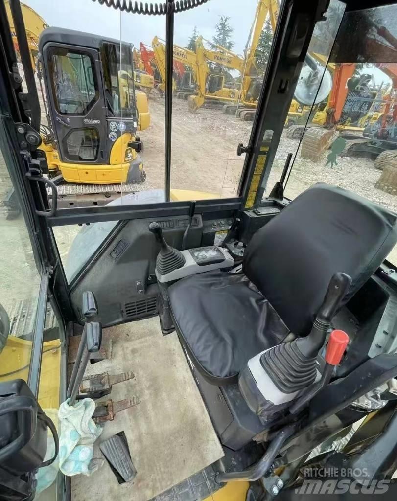 Komatsu PC 55 小型挖掘机