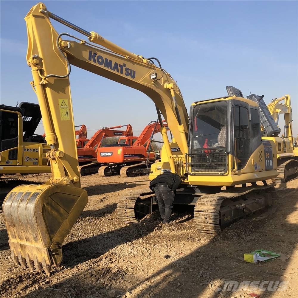 Komatsu PC110-7 中型挖掘机