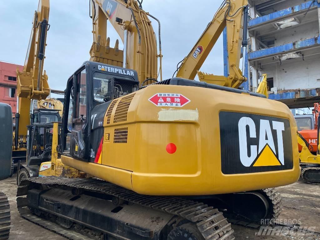 CAT 326 D2L 履带挖掘机
