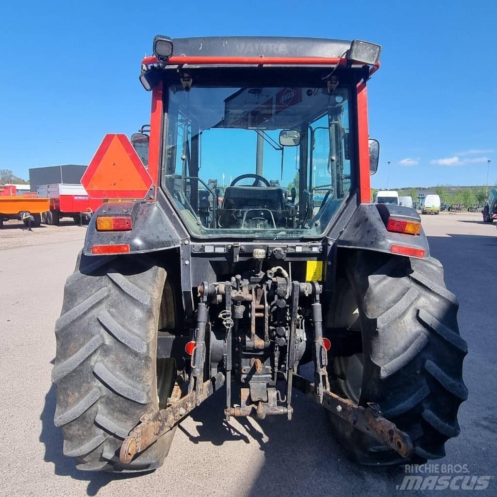 Valtra Valmet 900 拖拉机/农用车