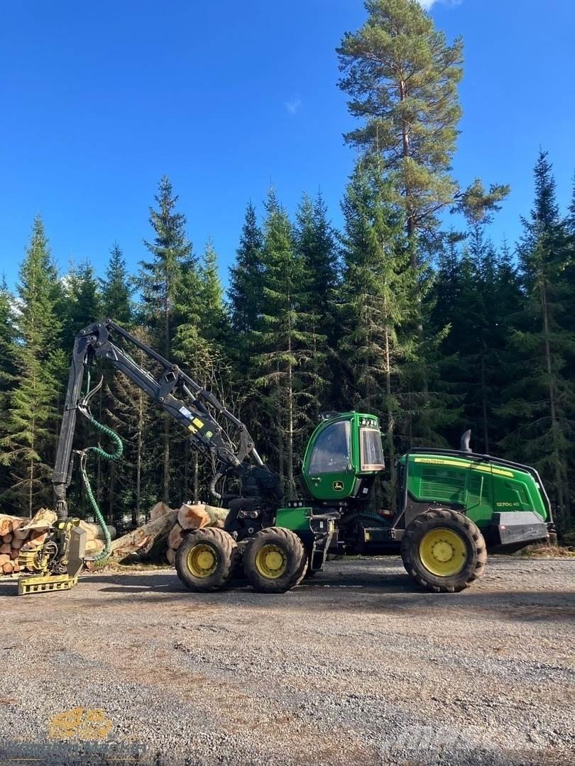 John Deere 1270G 收割机