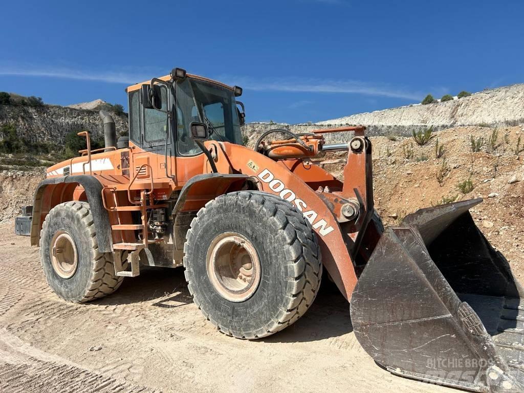 Doosan DL 400 轮式装载机