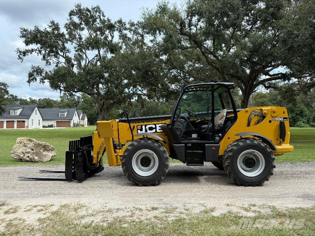 JCB 550-170 伸缩臂叉装车|叉装车