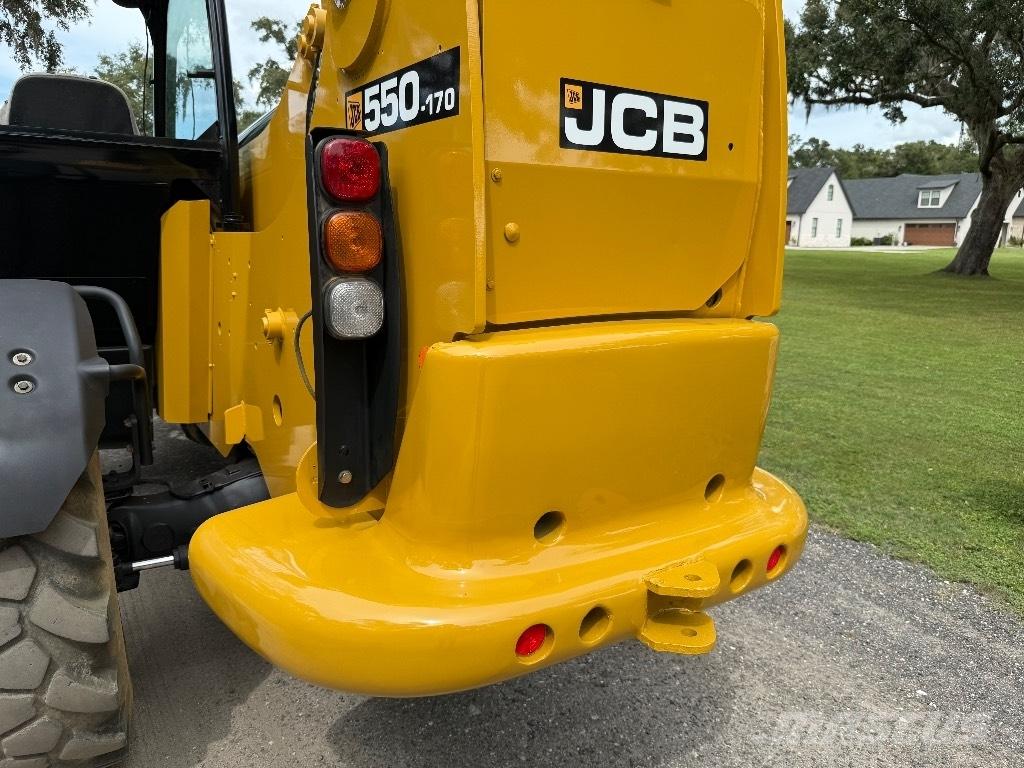 JCB 550-170 伸缩臂叉装车|叉装车