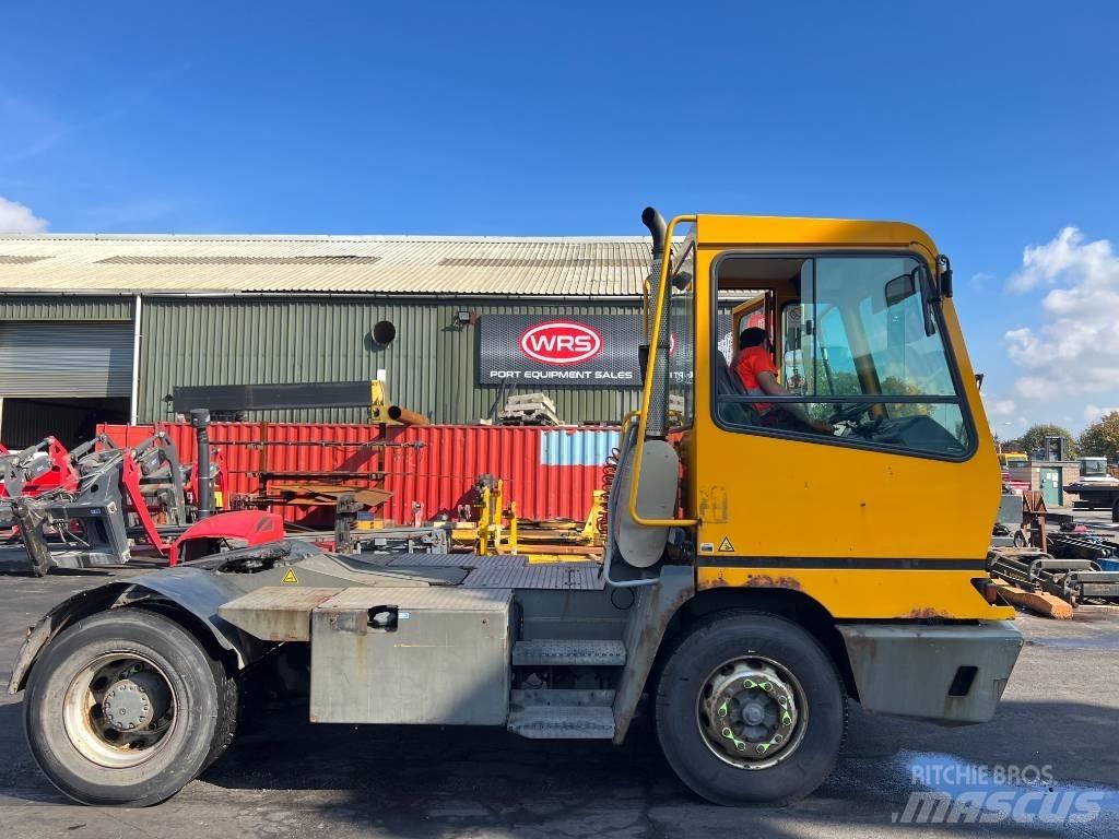 Terberg YT182 码头牵引车