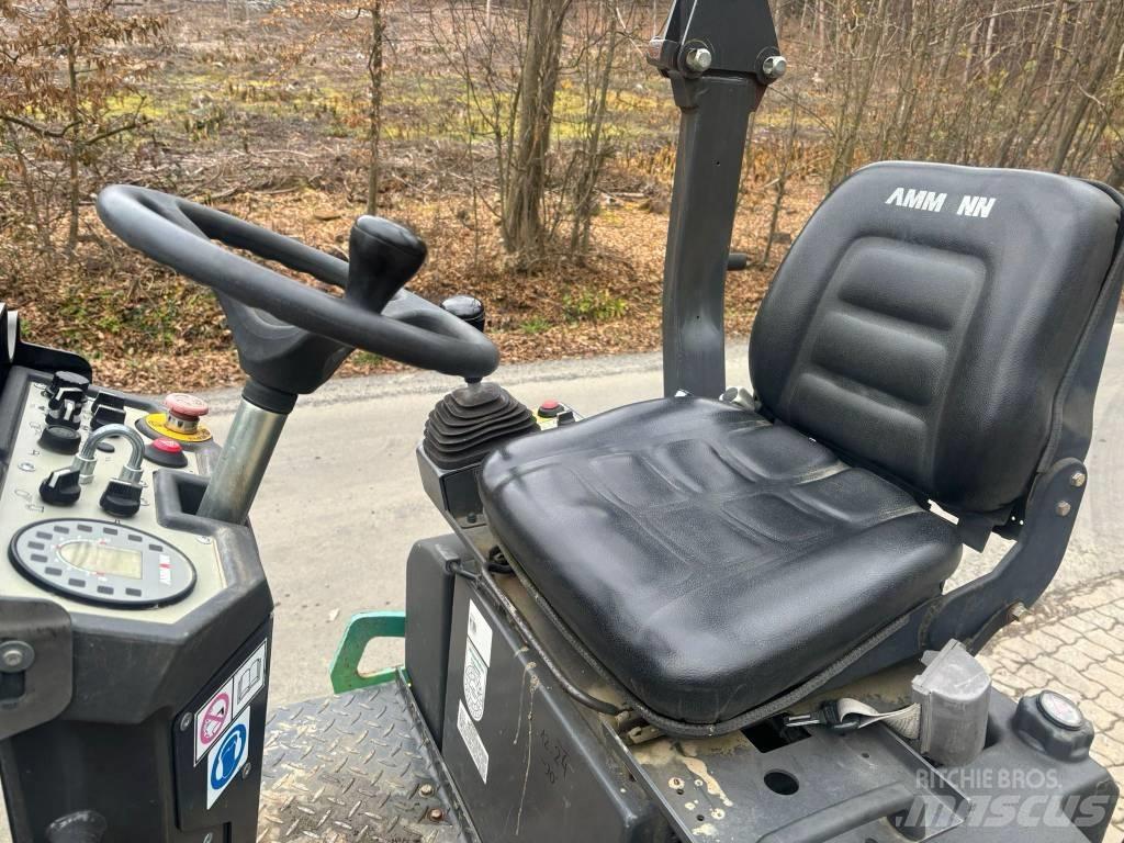Ammann ARX 23 双轮压路机