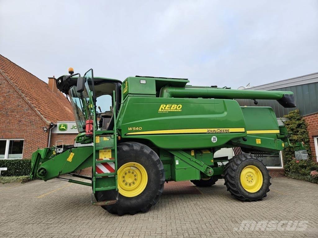 John Deere W 540 联合收割机