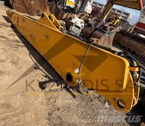 Liebherr R936 3.90m 吊杆和铲斗