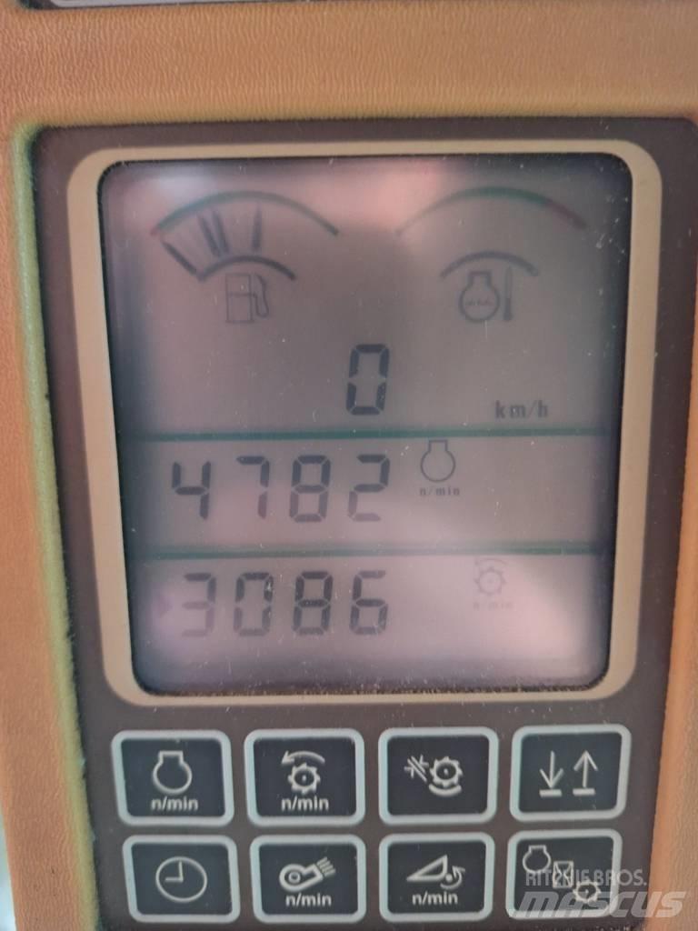 John Deere 9640 WTS 联合收割机
