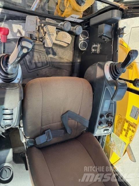 JCB 8050 RTS 小型挖掘机