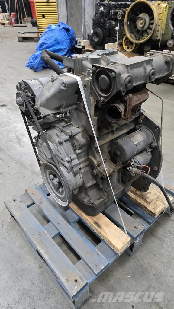 Deutz F2M2011 发动机