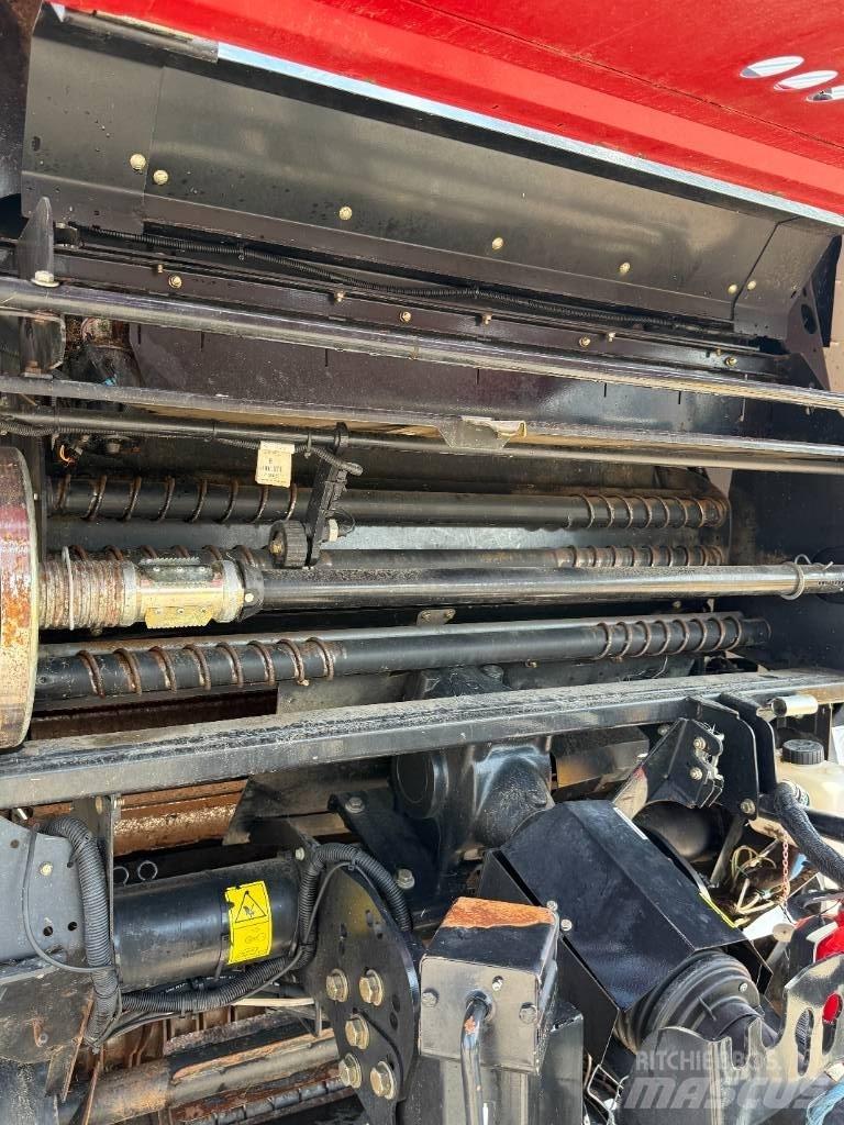 Case IH RB465 Press 圆捆打捆机