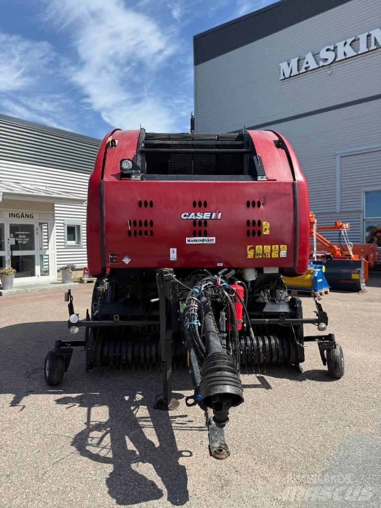 Case IH RB465 Press 圆捆打捆机