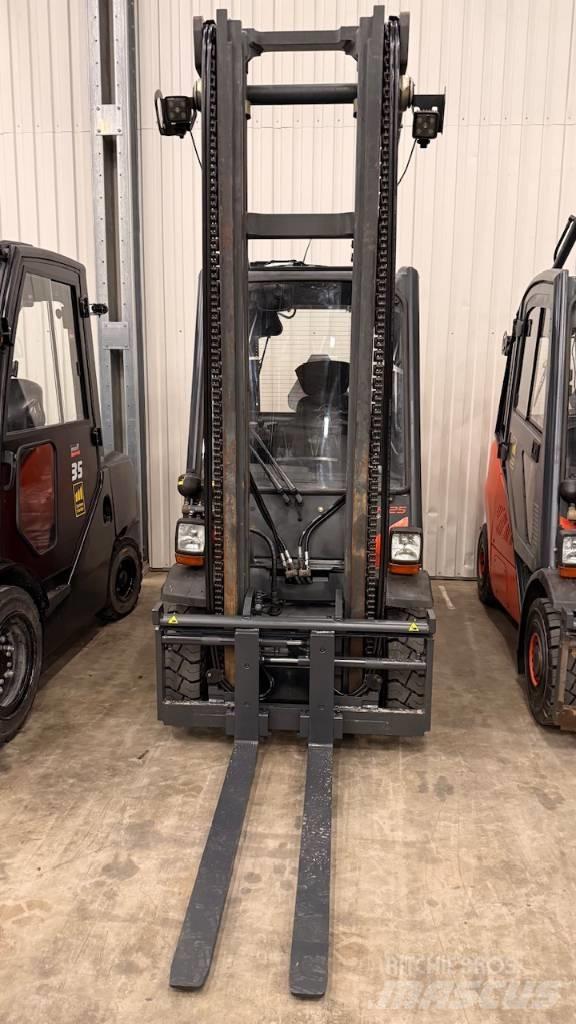 Linde H25D-02 柴油叉车