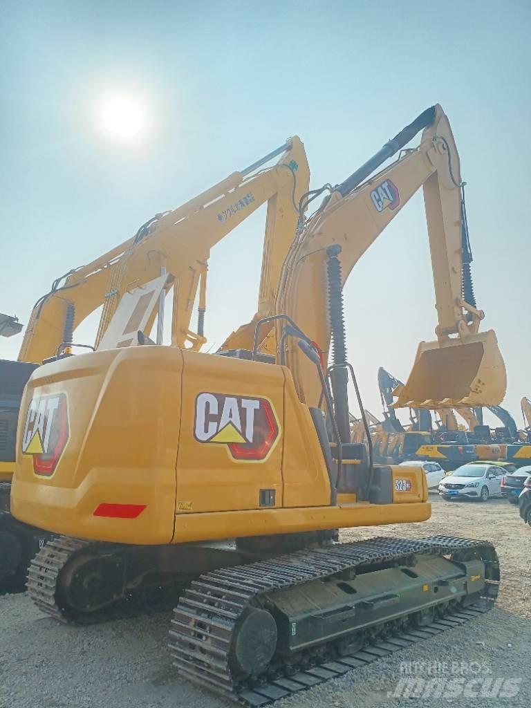 CAT 323GC 履带挖掘机