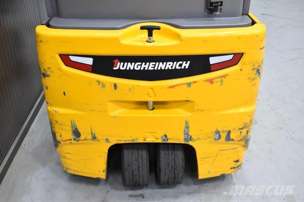 Jungheinrich EFG218 电动叉车