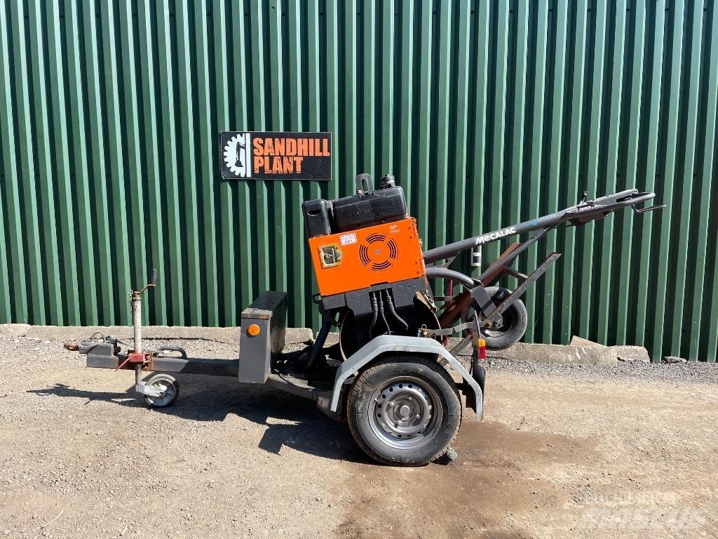 Mecalac MBR 71 单轮压路机