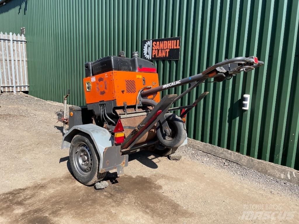 Mecalac MBR 71 单轮压路机