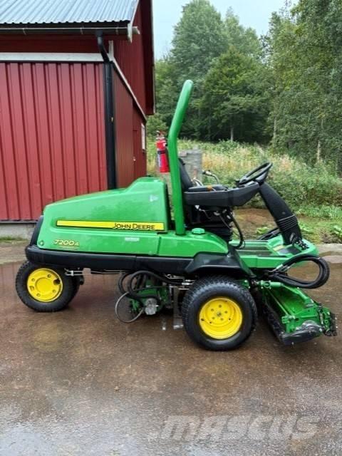 John Deere 7200 A 球道割草机