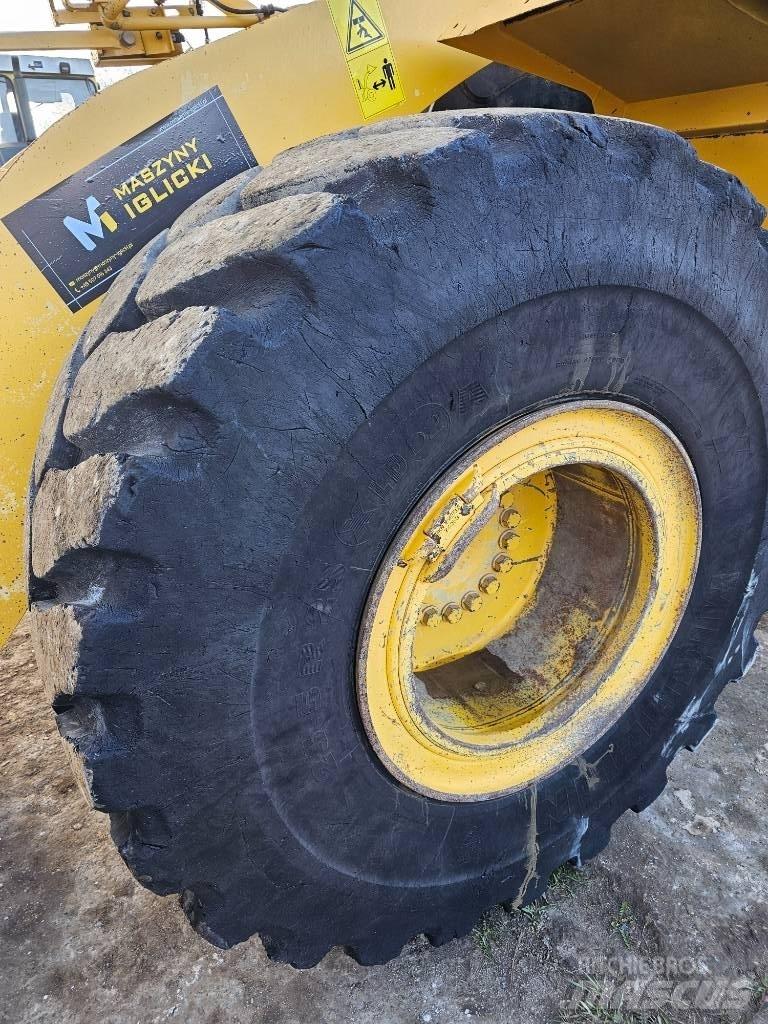 Komatsu WA 380-6 轮式装载机