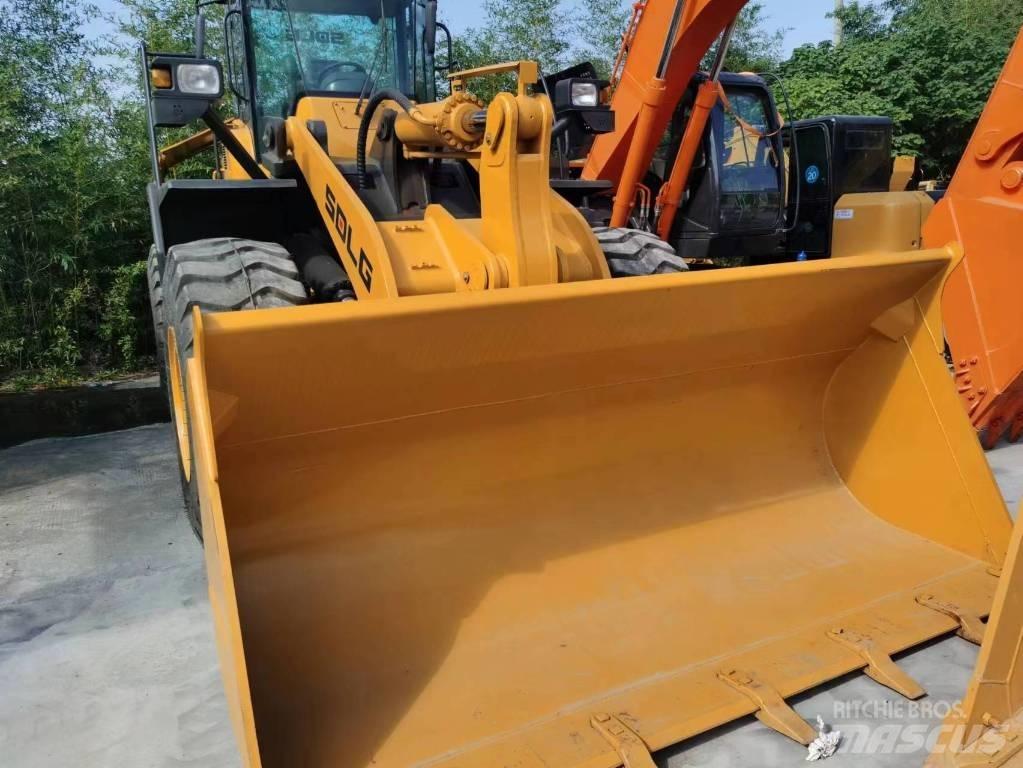 SDLG 956L 轮式装载机
