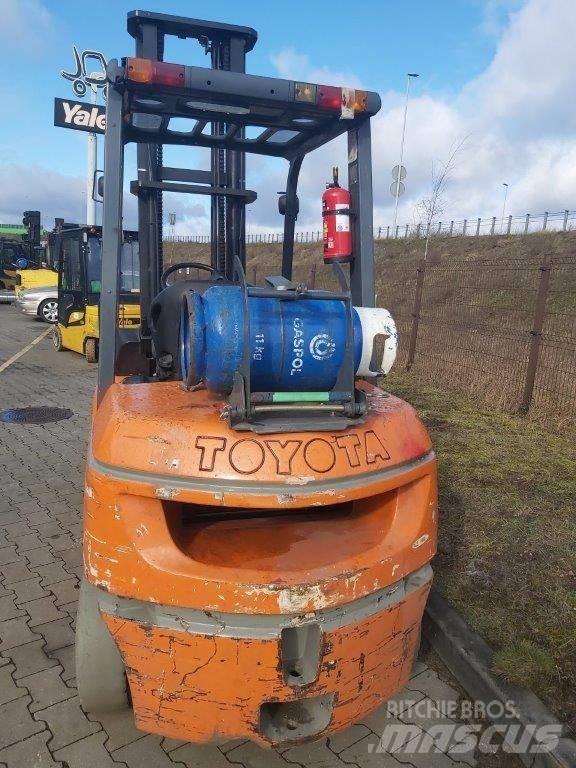 Toyota 7FG35 天然气叉车