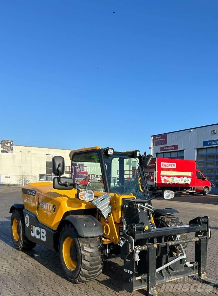 JCB 525-60 伸缩臂叉装车|叉装车