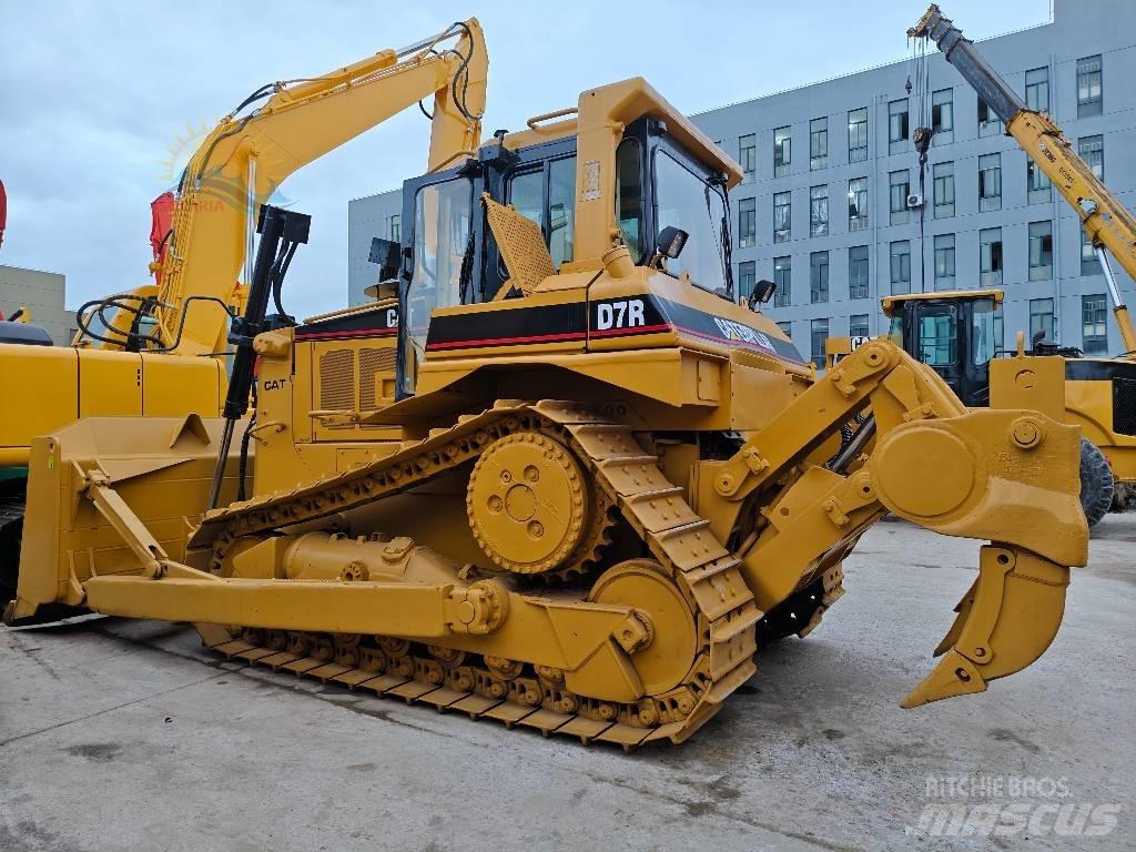 CAT D 7 R 平地机/推土机