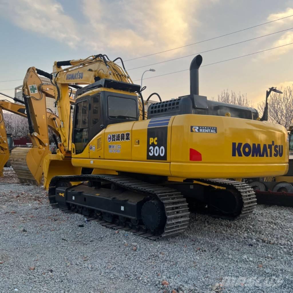 Komatsu PC300 履带挖掘机