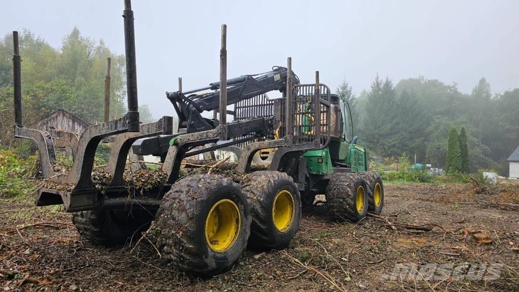 John Deere 1110 E 集运机