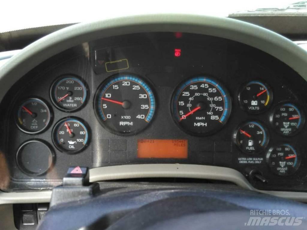International 43CA 厢式货车