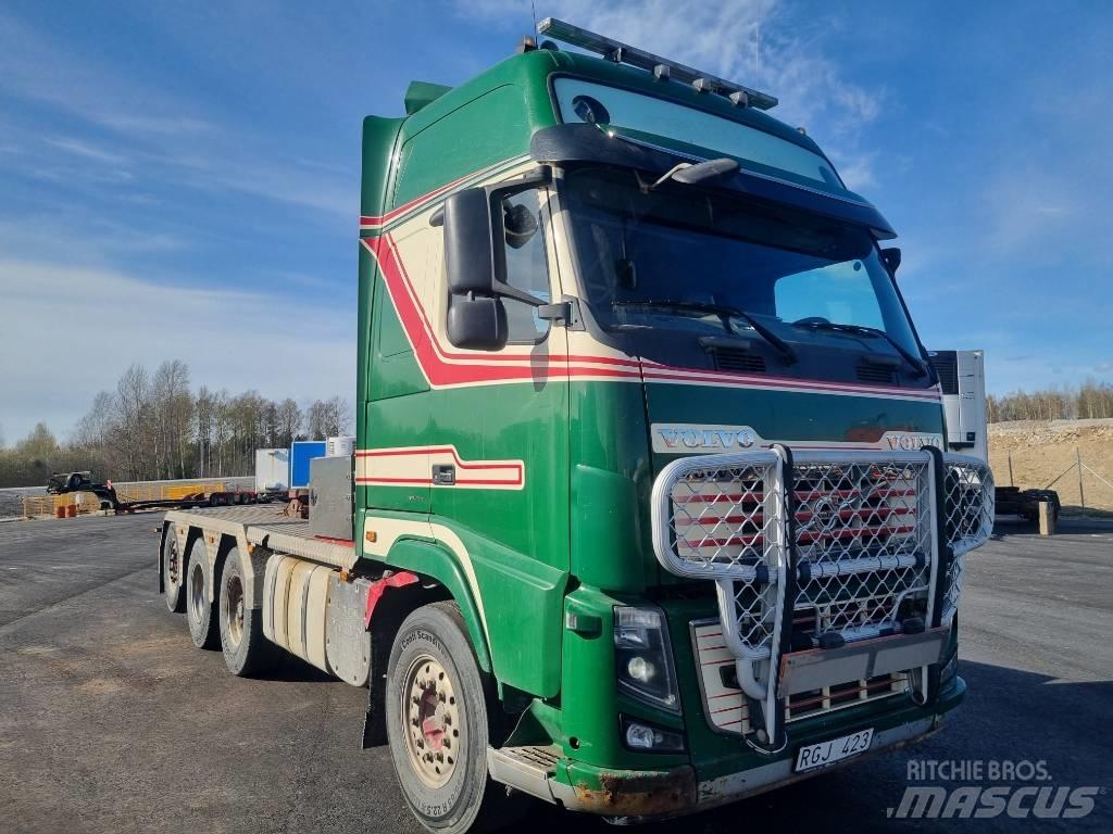 Volvo FH 16 700 8x4 牵引车