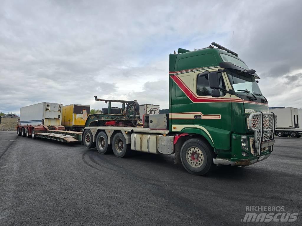 Volvo FH 16 700 8x4 牵引车