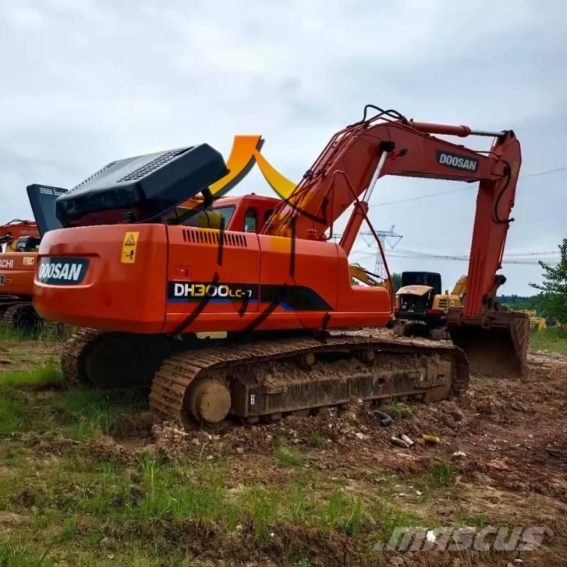 Doosan DH 300 LC-7 履带挖掘机