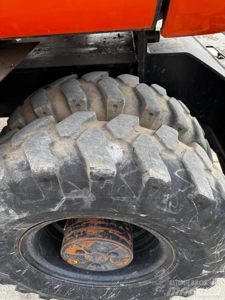 Hitachi ZX 145 W-6 轮式挖掘机