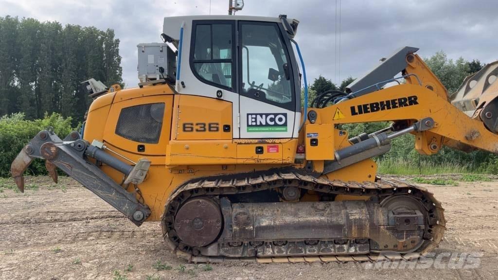 Liebherr LR 636 履带式装载机