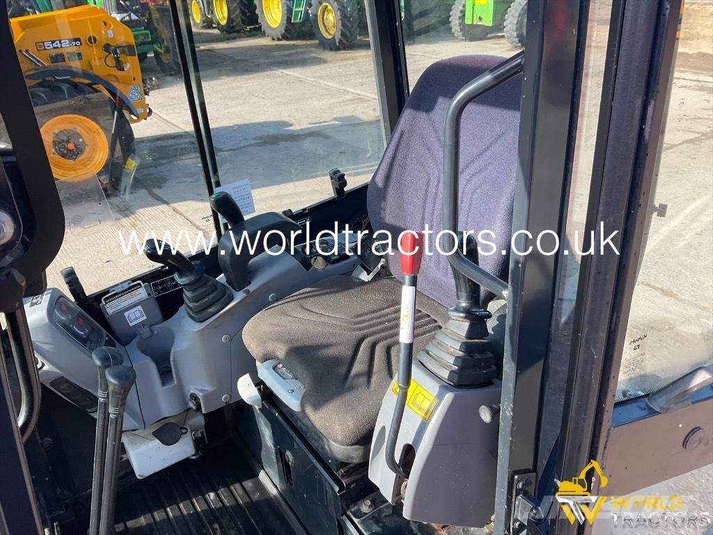 Kubota U 27-4 小型挖掘机