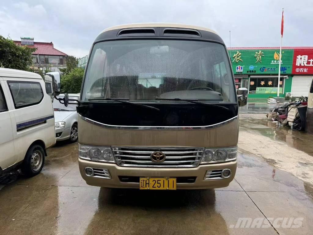 Toyota Coaster Bus 迷你巴士