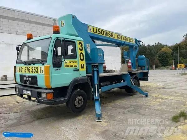 Wumag WT300 车载式高空作业车