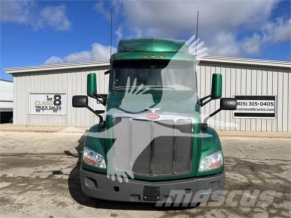 Peterbilt 579 牵引车