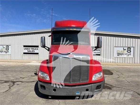 Peterbilt 579 牵引车