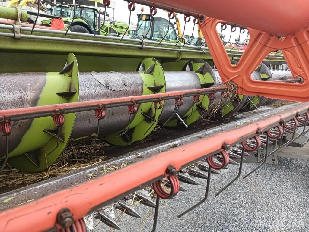 CLAAS C 750 联合收割机头