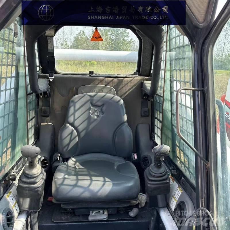 Bobcat S 330 滑移装载机