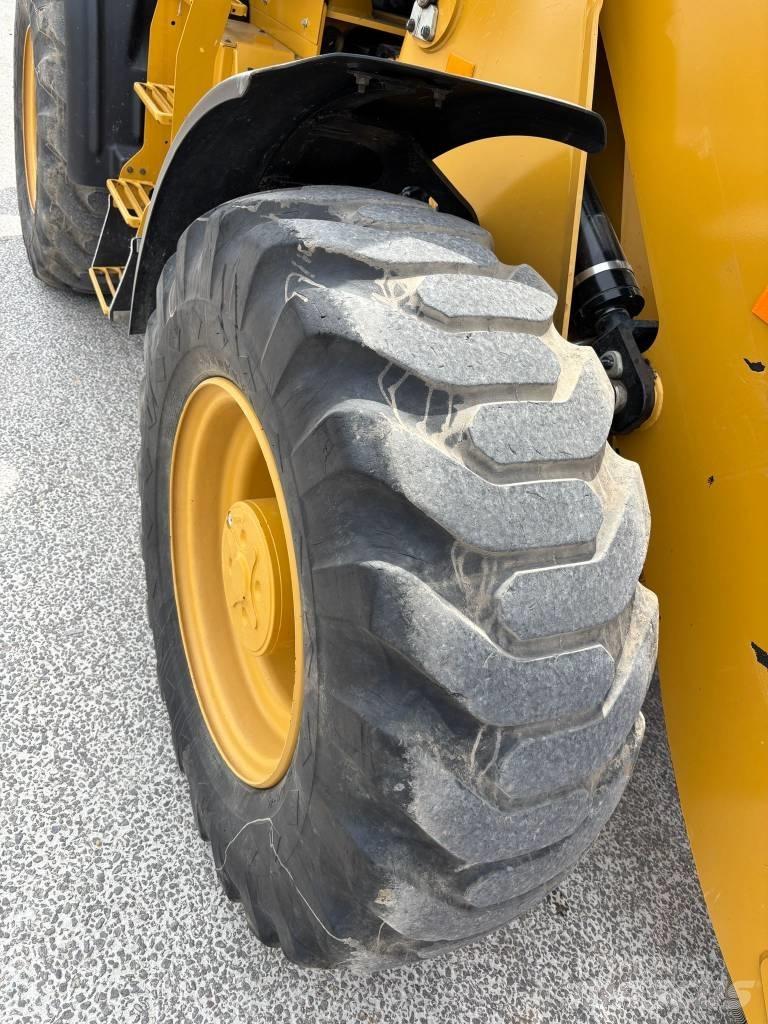 CAT 918 M 轮式装载机
