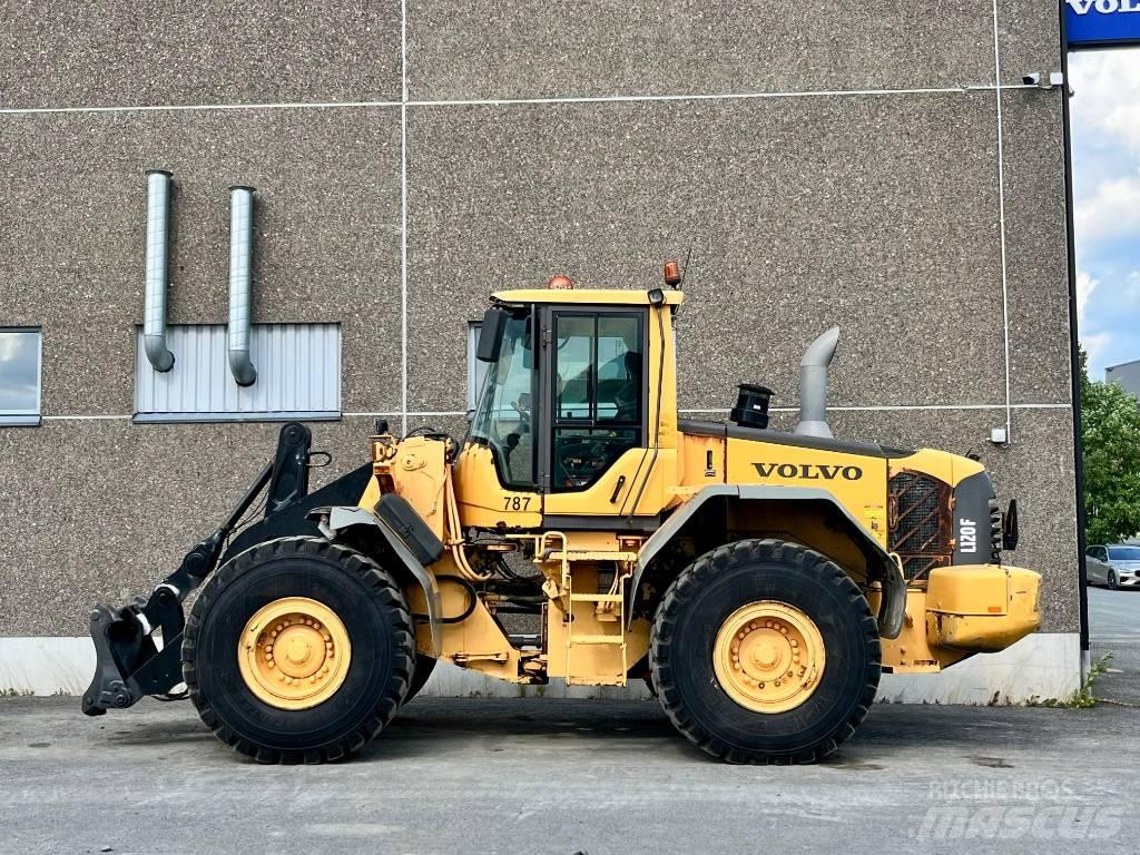 Volvo L 120 F 轮式装载机