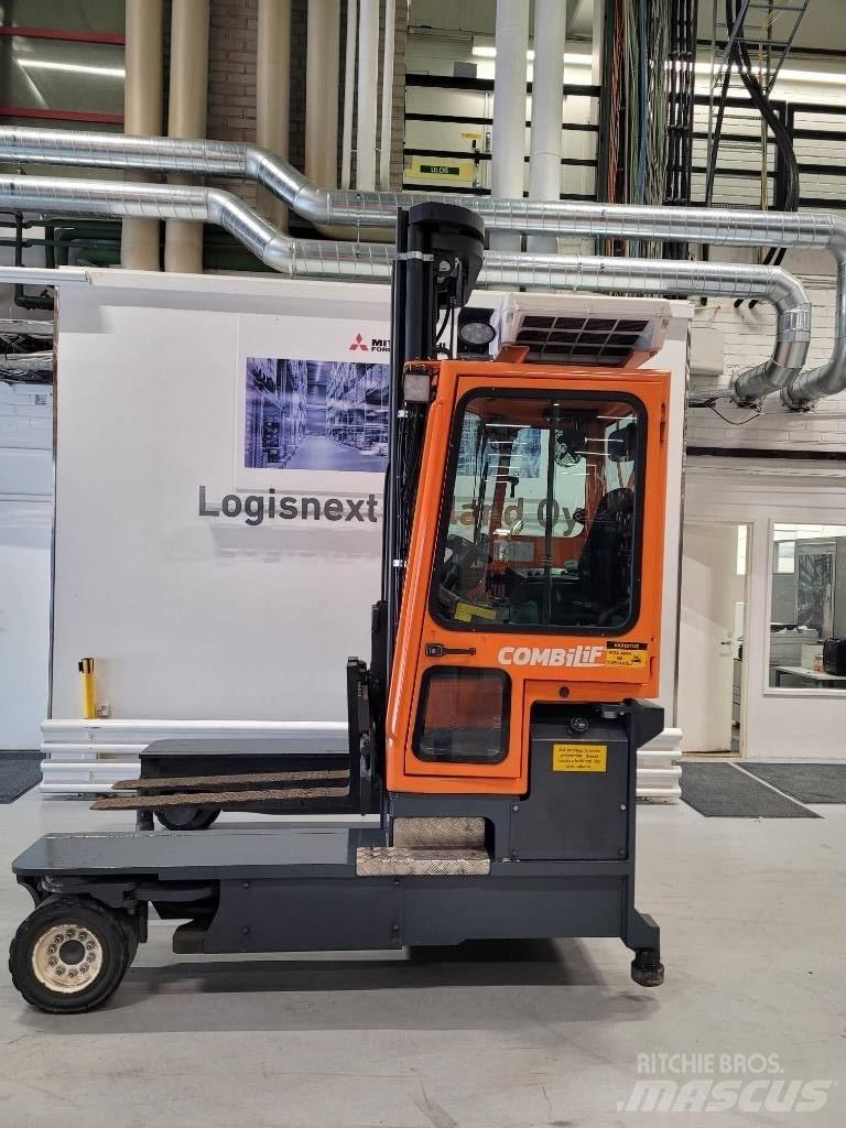 Combilift C 4000 四轮前移式叉车