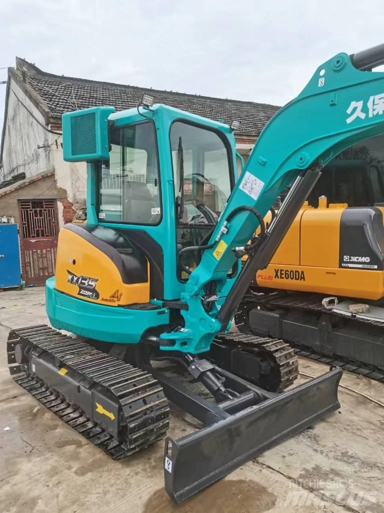 Kubota KX 135 履带挖掘机