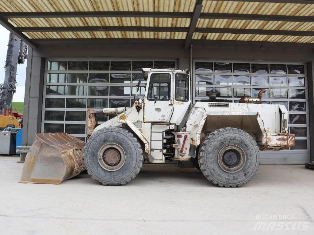 Liebherr L 551 轮式装载机
