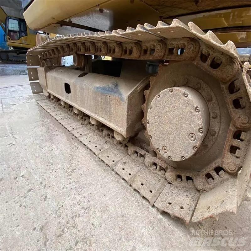 CAT 307 履带挖掘机